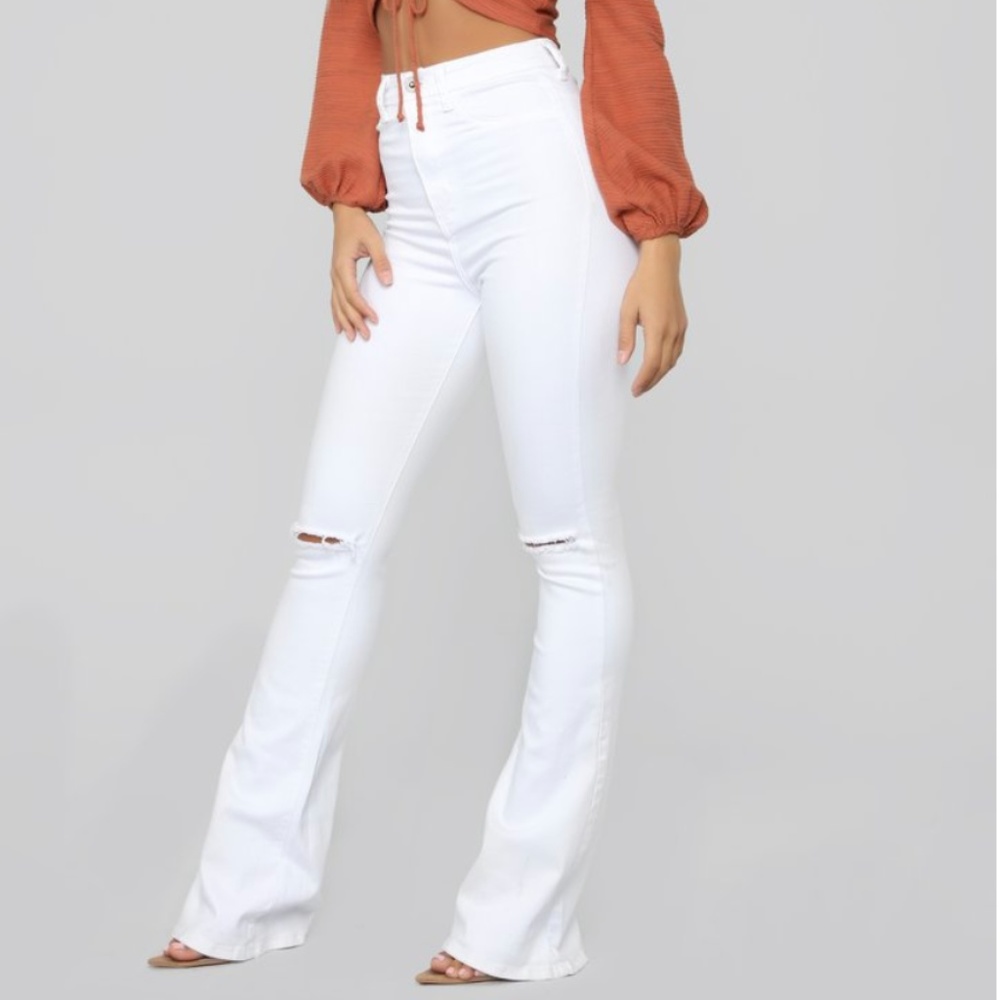 White High Waisted Flare Jeans *BRAND NEW*